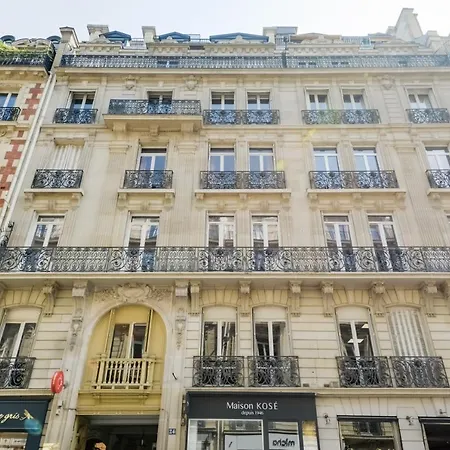 George V Apartment Paris